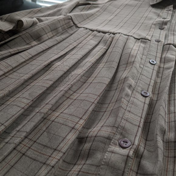 Plaid Pleated shirtdress - Picture 5 of 9